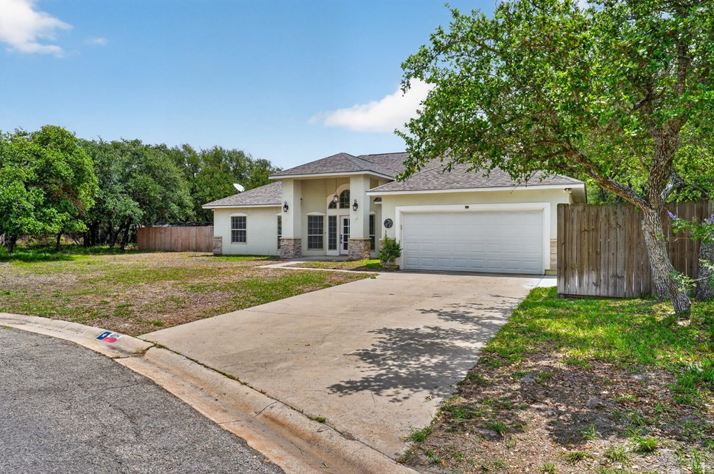 405 Cascades Rockport TX 78382