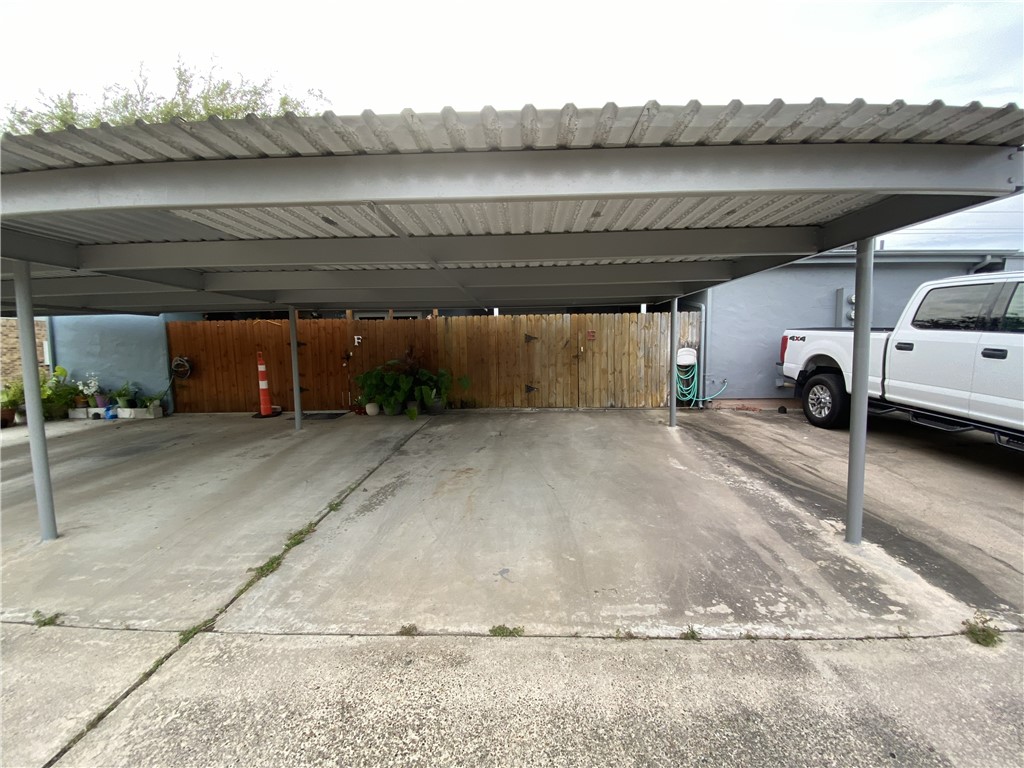 7201 Sparkle Sea, Unit E Drive Corpus Christi TX 78412