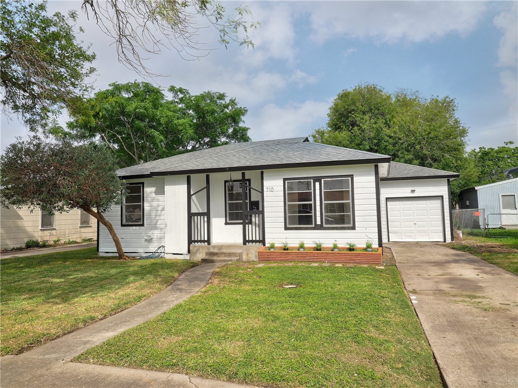 710 Pennington Drive Corpus Christi TX 78412