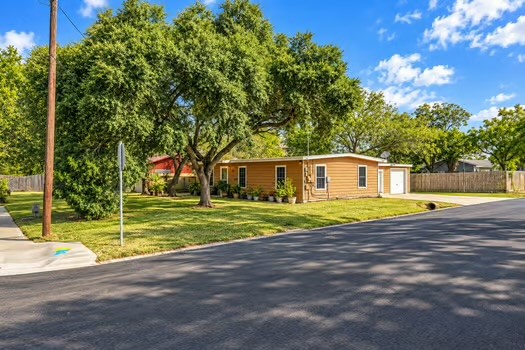 10902 Mayfield Drive Corpus Christi TX 78410