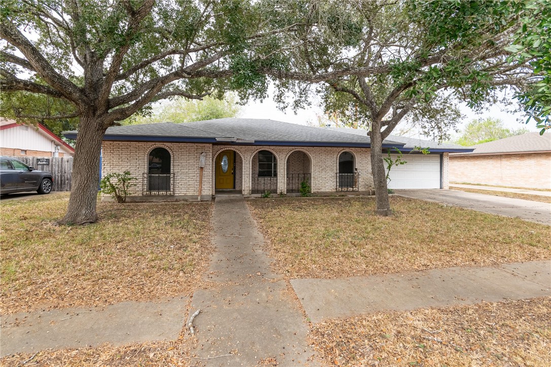 1709 Annette Street Kingsville TX 78363