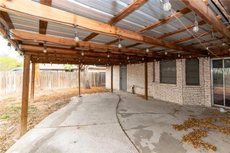 1709 Annette Street Kingsville TX 78363