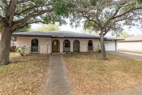 1709 Annette Street Kingsville TX 78363