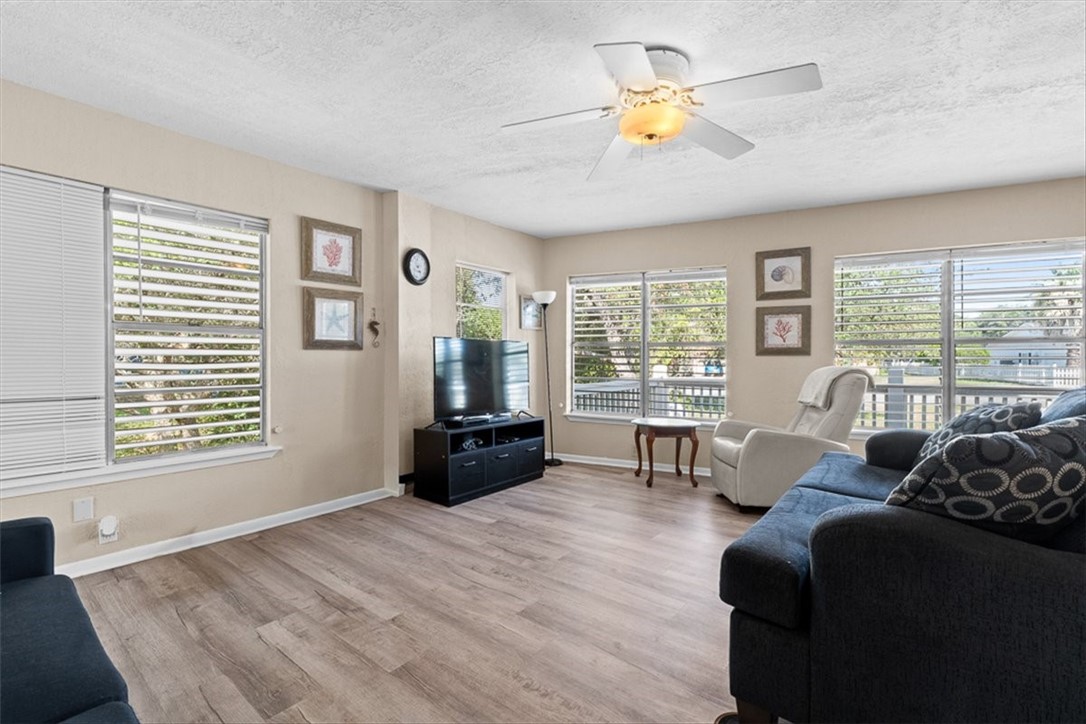 245 Griffith Drive Rockport TX 78382