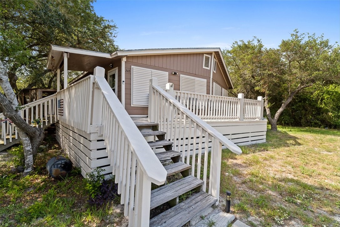 245 Griffith Drive Rockport TX 78382