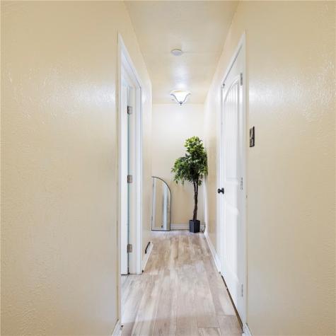 204 Wilshire Creek Portland TX 78374