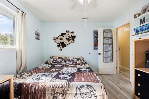 204 Wilshire Creek Portland TX 78374