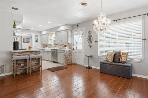 143 N Janin Circle Portland TX 78374