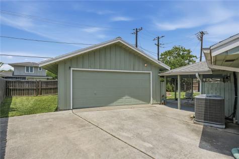 143 N Janin Circle Portland TX 78374
