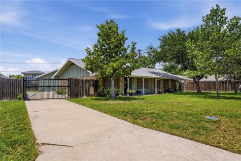 143 N Janin Circle Portland TX 78374