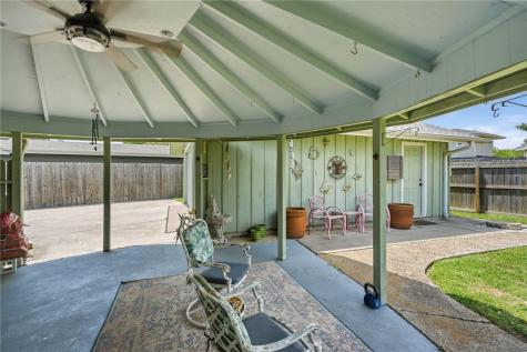 143 N Janin Circle Portland TX 78374