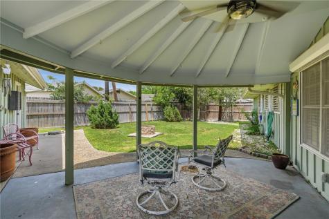 143 N Janin Circle Portland TX 78374