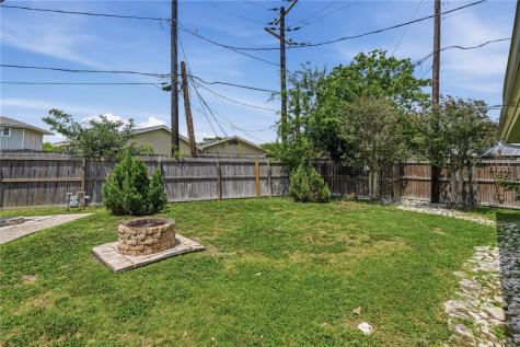 143 N Janin Circle Portland TX 78374