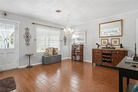 143 N Janin Circle Portland TX 78374