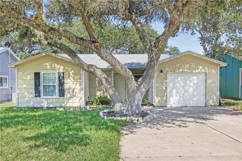 103 Sun Harbor Street Rockport TX 78382