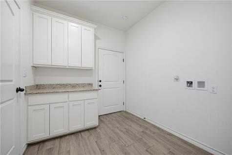 10023 County Rd 597/ Hwy 9 (old) Mathis TX 78368