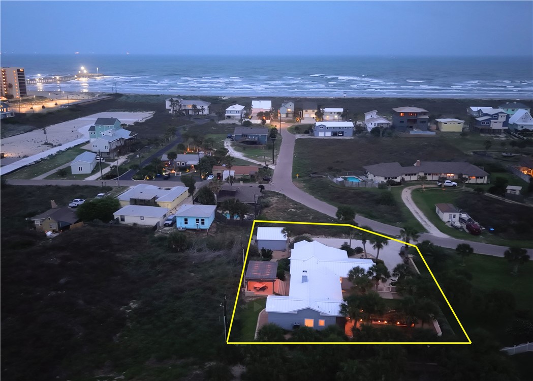 230 12th St S Port Aransas TX 78373