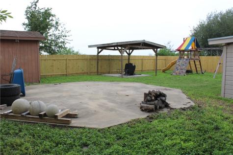 305 Lemonwood Drive Kingsville TX 78363