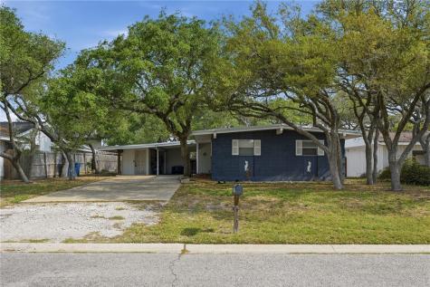 1904 Bay Avenue Rockport TX 78382