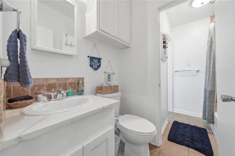 1904 Bay Avenue Rockport TX 78382