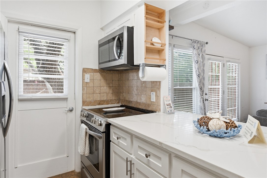 1904 Bay Avenue Rockport TX 78382