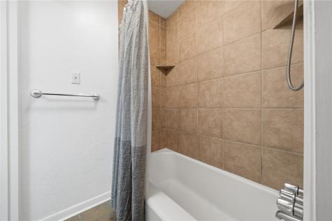 1904 Bay Avenue Rockport TX 78382