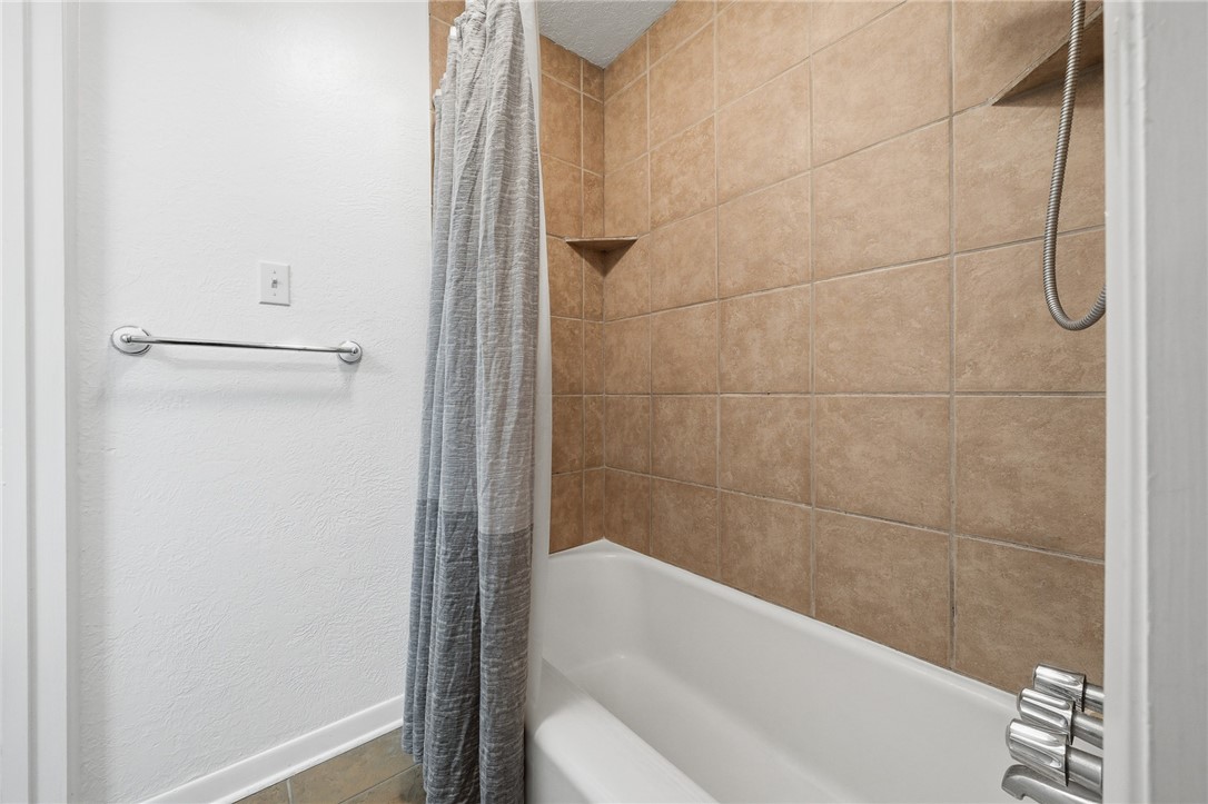 1904 Bay Avenue Rockport TX 78382