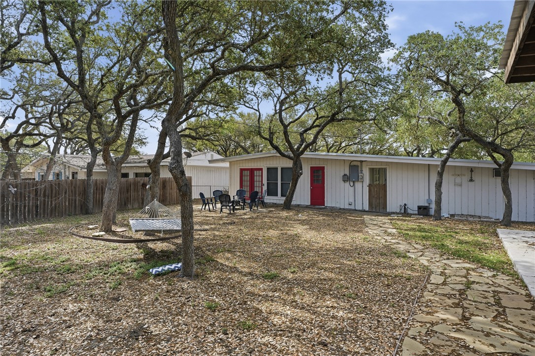 1904 Bay Avenue Rockport TX 78382