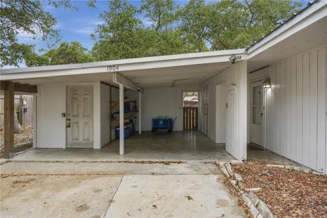 1904 Bay Avenue Rockport TX 78382