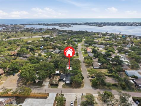 1904 Bay Avenue Rockport TX 78382