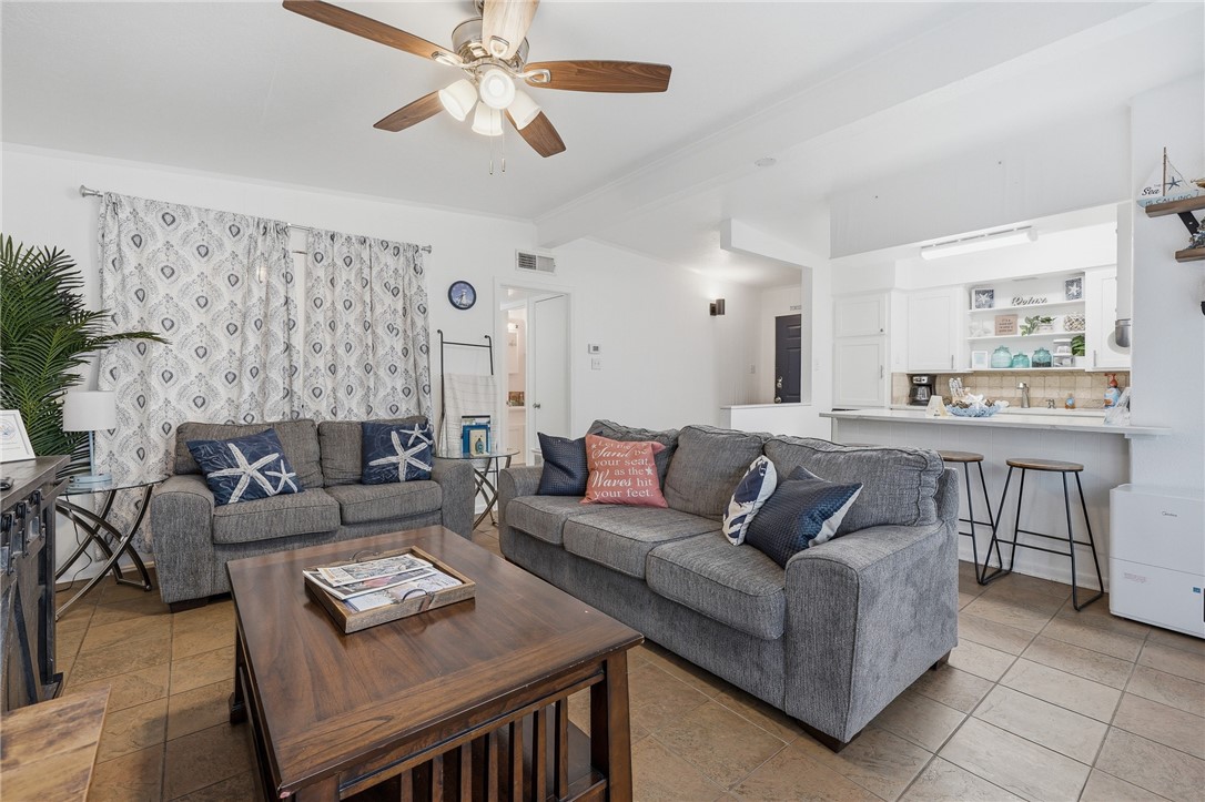 1904 Bay Avenue Rockport TX 78382