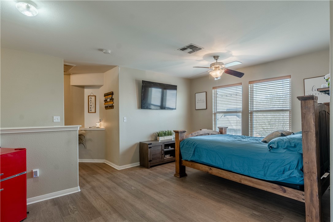 2122 Halcon Street Corpus Christi TX 78414