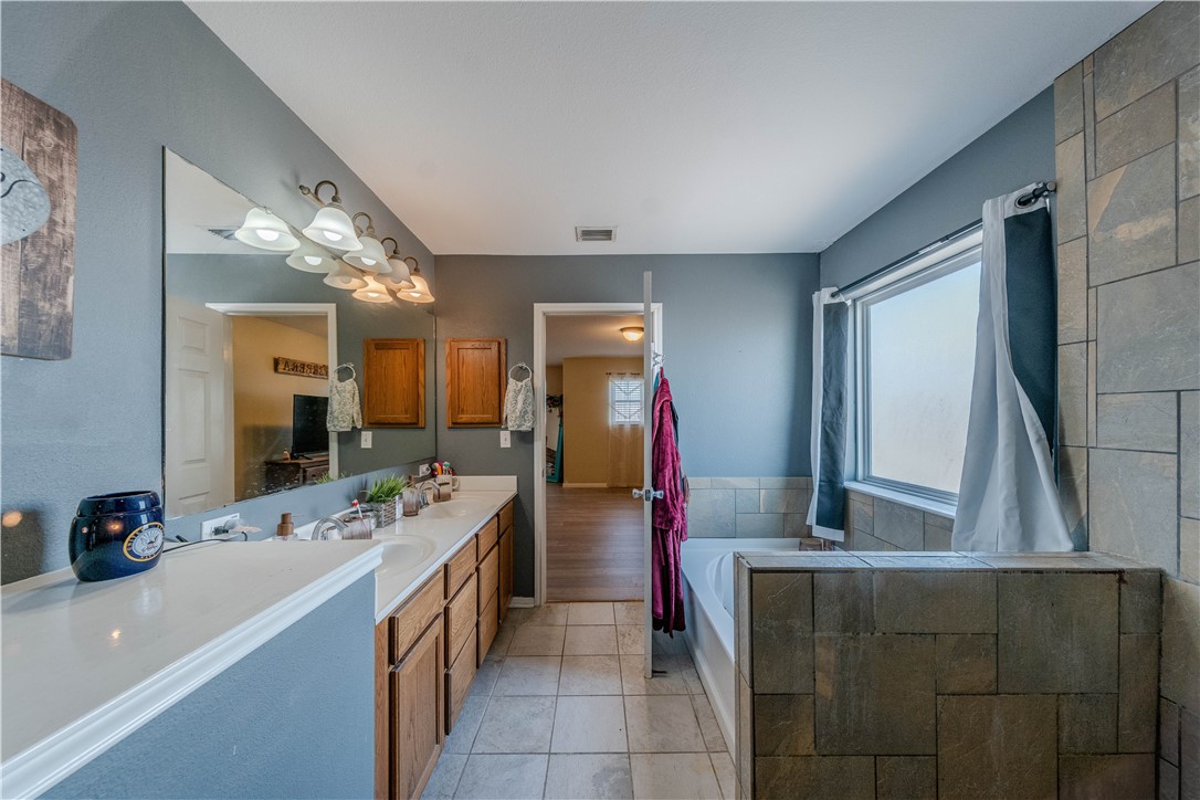 2122 Halcon Street Corpus Christi TX 78414