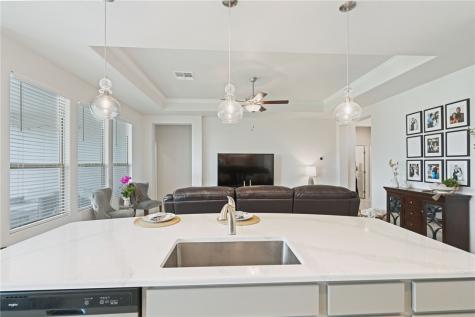 1002 Ocean Breeze Portland TX 78374