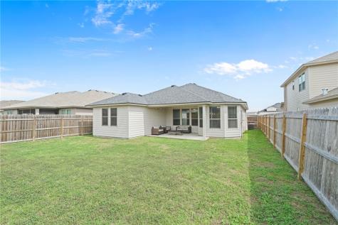 1002 Ocean Breeze Portland TX 78374