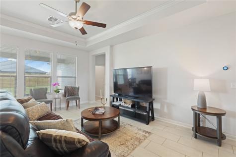 1002 Ocean Breeze Portland TX 78374