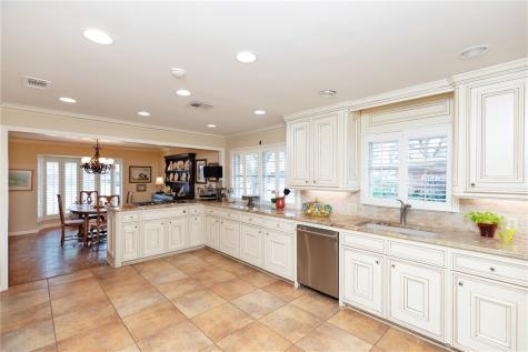 414 Barracuda Place Corpus Christi TX 78411