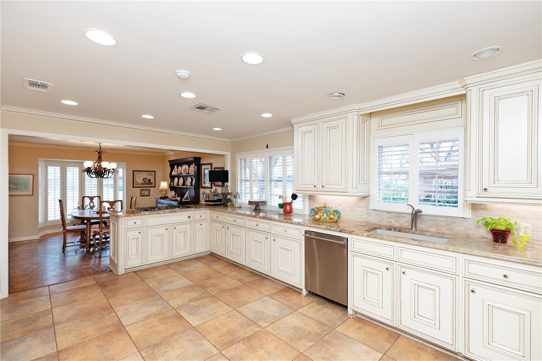 414 Barracuda Place Corpus Christi TX 78411