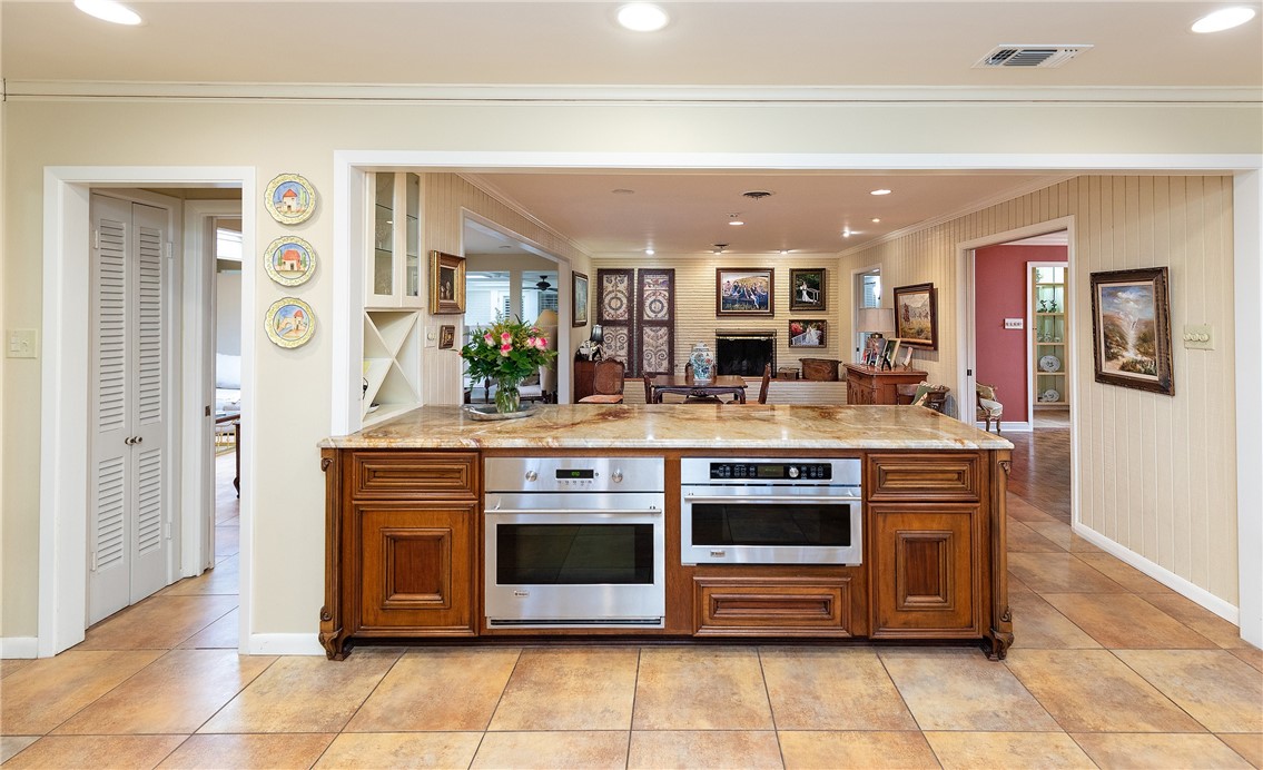 414 Barracuda Place Corpus Christi TX 78411