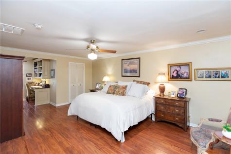 414 Barracuda Place Corpus Christi TX 78411
