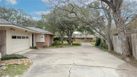 414 Barracuda Place Corpus Christi TX 78411