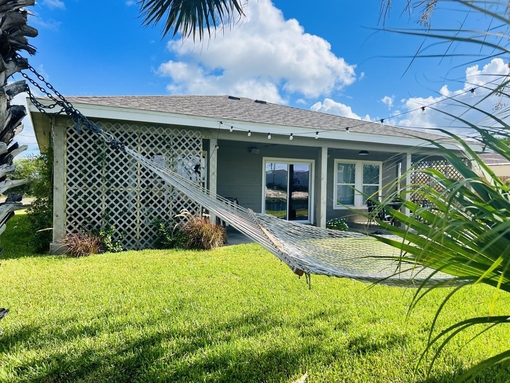 213 W Speckled Trout Rockport TX 78382