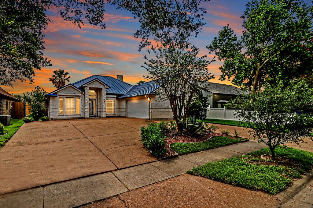561 Poenisch Drive Corpus Christi TX 78412