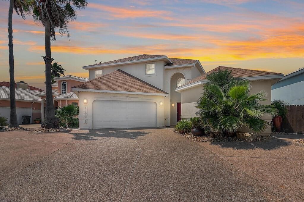 13738 Cayo Cantiles Street Corpus Christi TX 78418
