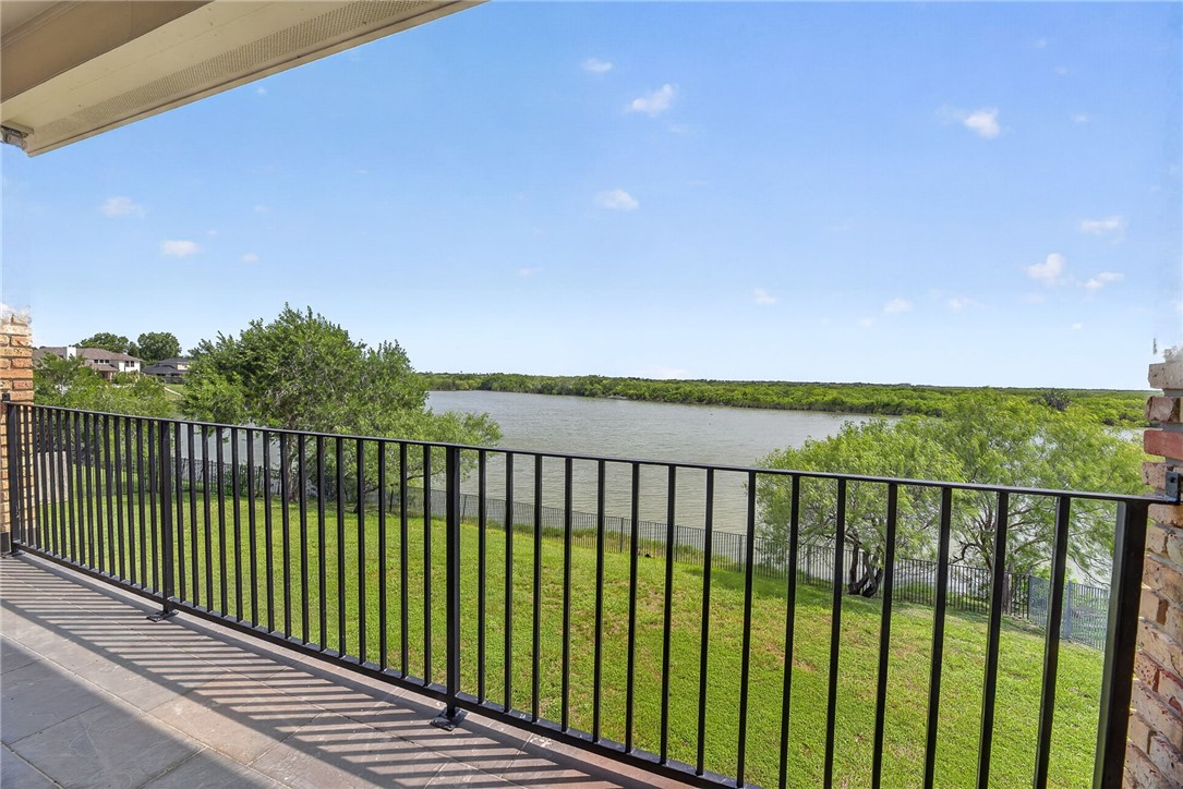 7 Great Lakes Drive Corpus Christi TX 78413