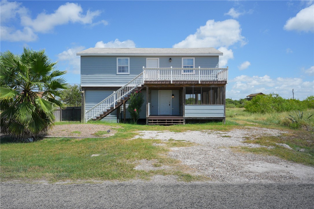 114 W Shady Oak Rockport TX 78382