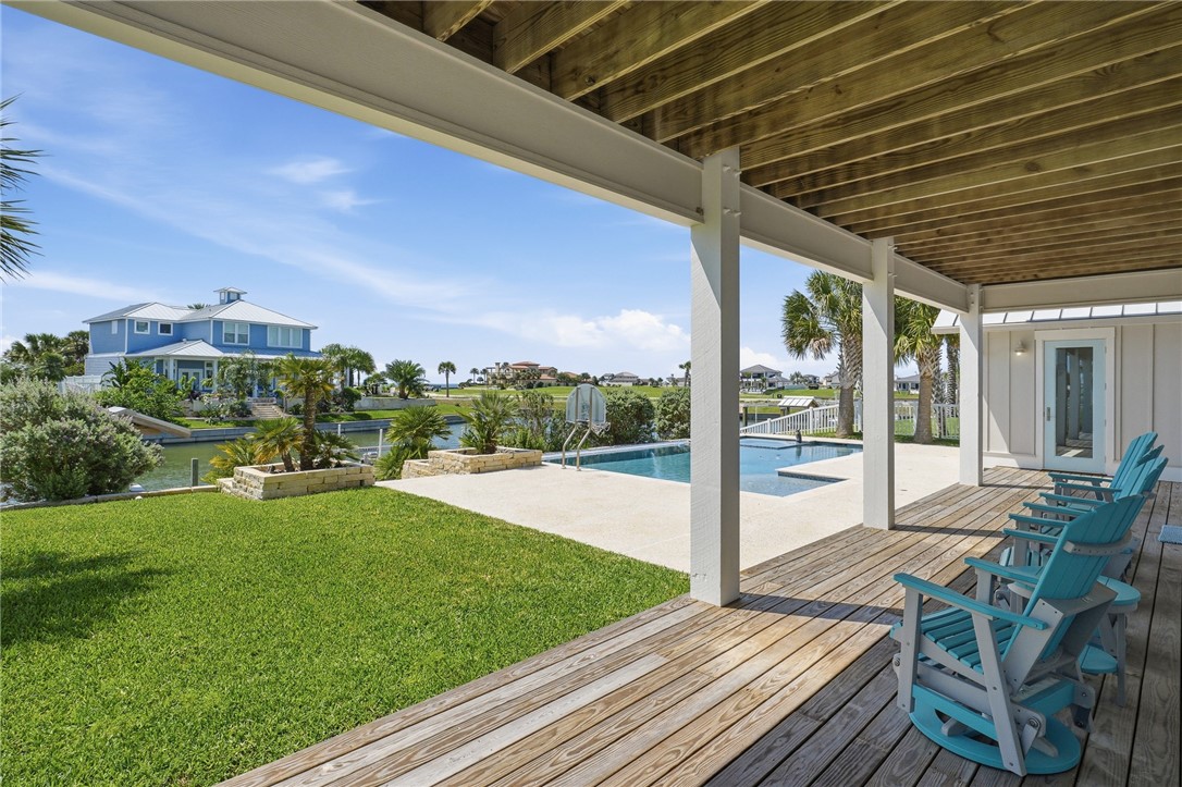 1009 Fiji Drive Rockport TX 78382