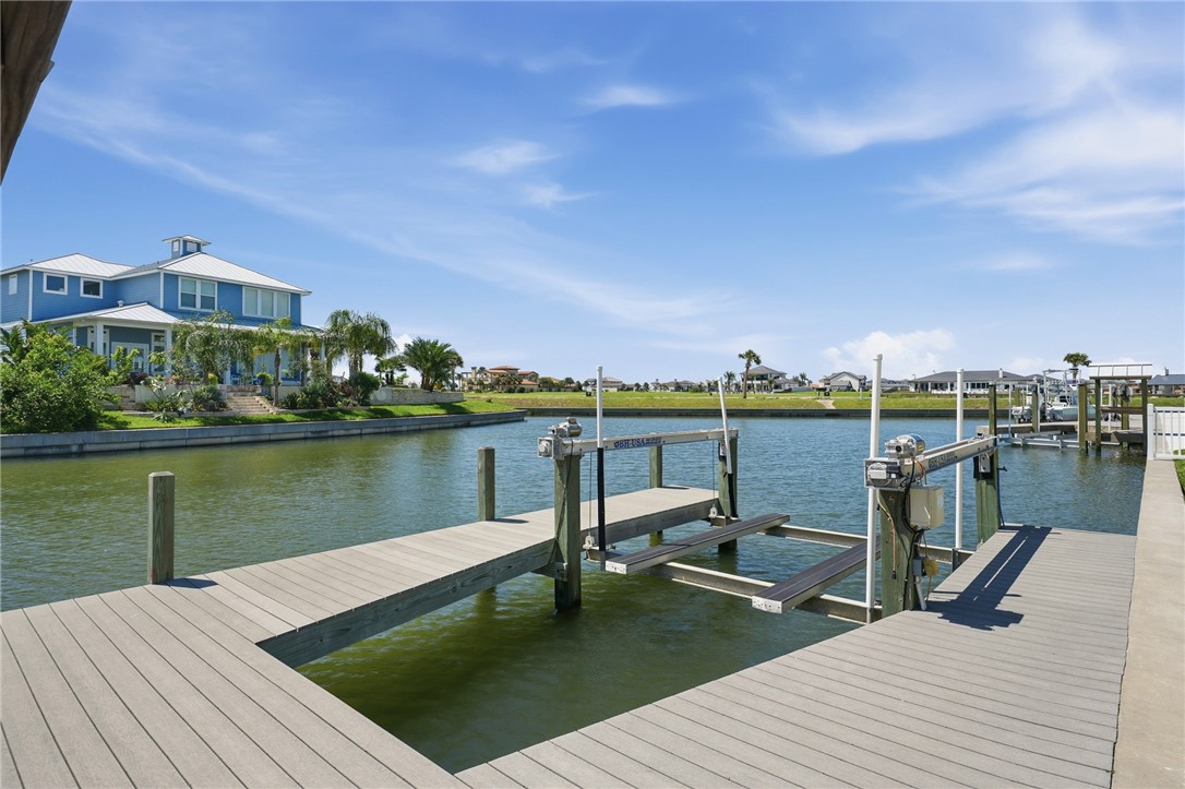 1009 Fiji Drive Rockport TX 78382
