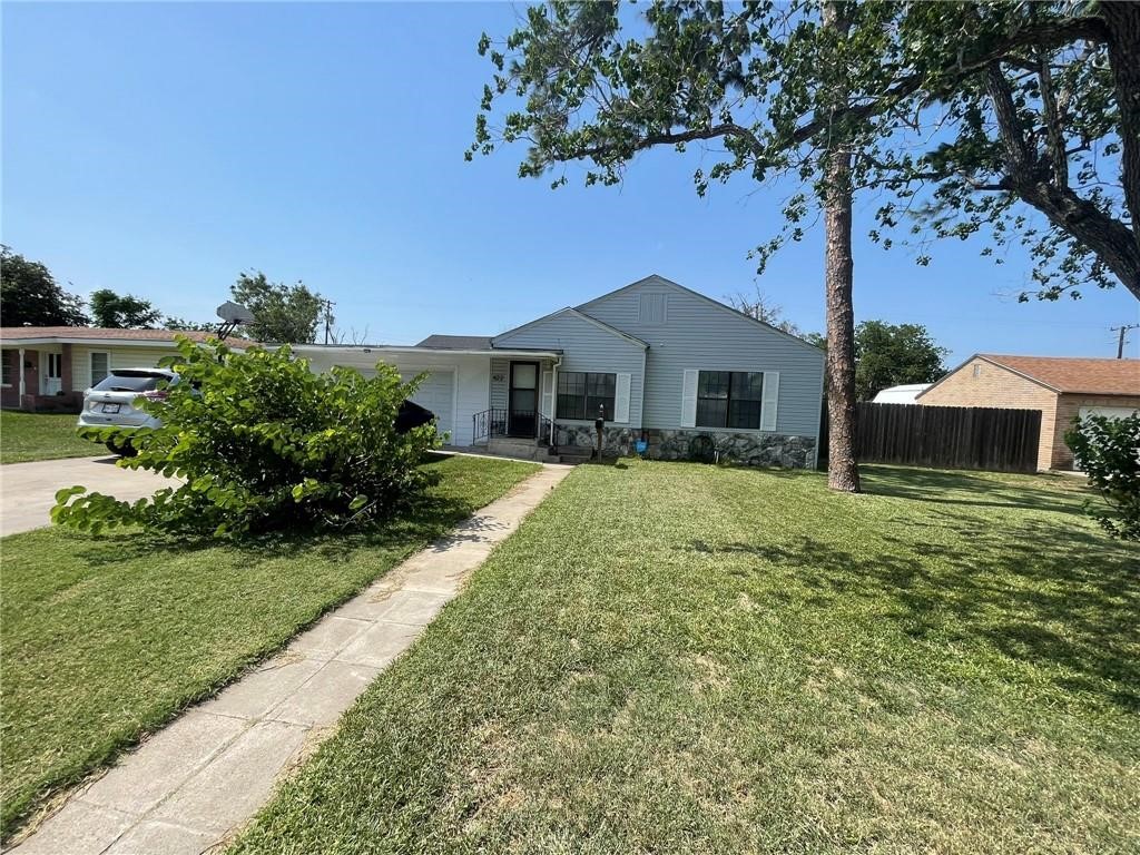 822 E Warren Avenue Kingsville TX 78363
