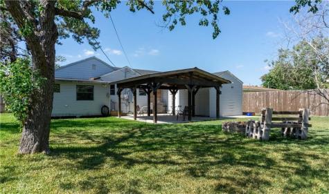 822 E Warren Avenue Kingsville TX 78363
